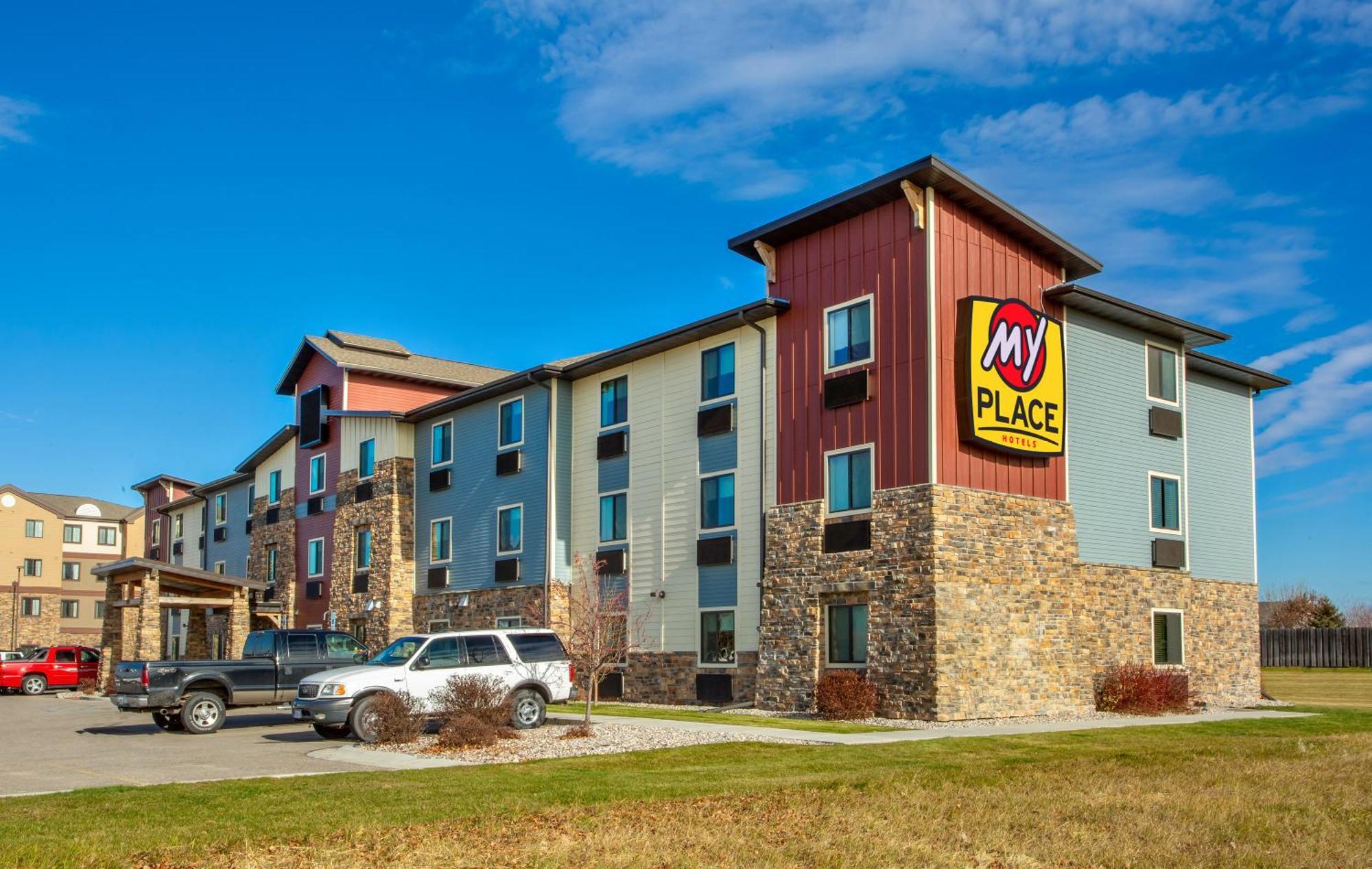 My Place Hotel-Grand Forks, Nd Bagian luar foto