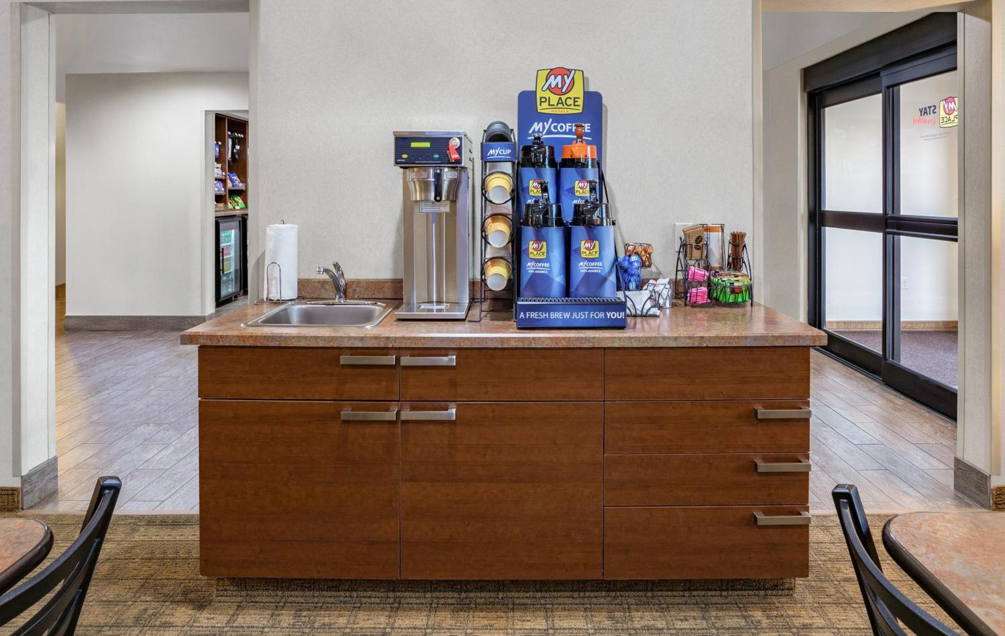 My Place Hotel-Grand Forks, Nd Bagian luar foto