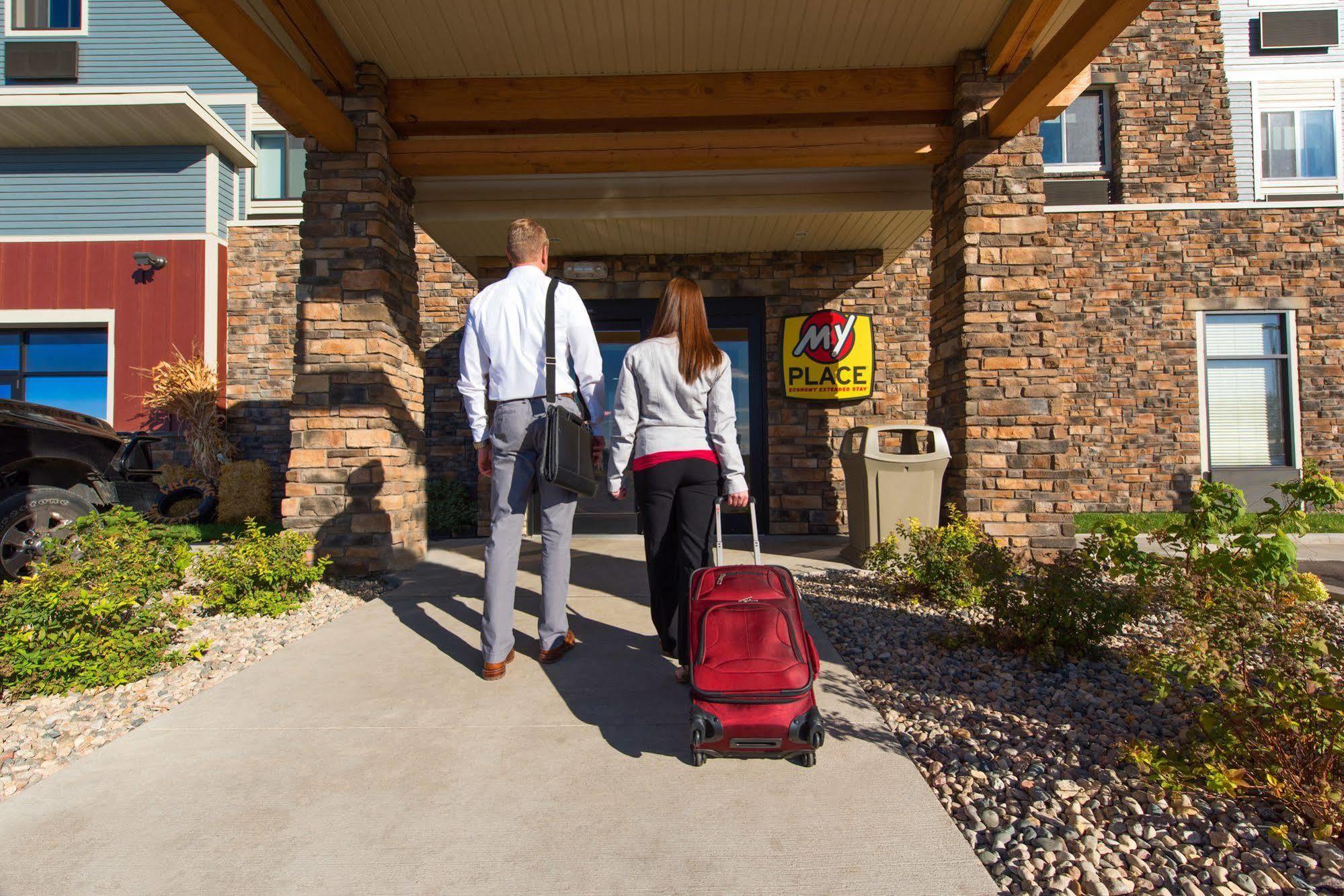 My Place Hotel-Grand Forks, Nd Bagian luar foto