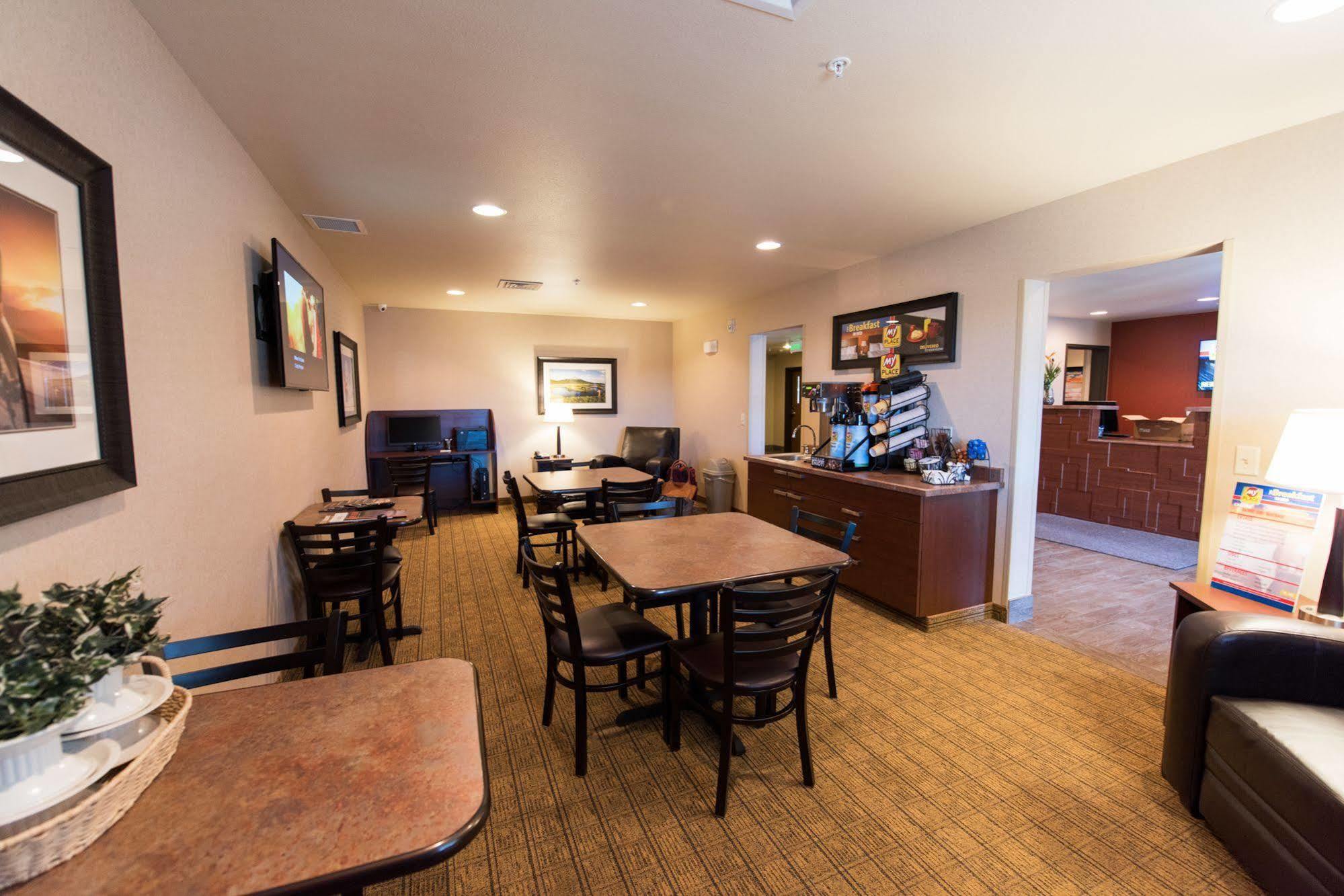 My Place Hotel-Grand Forks, Nd Bagian luar foto